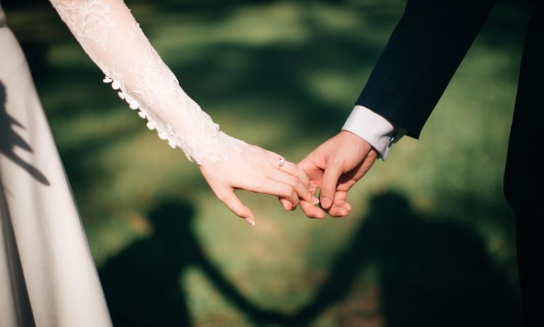 PCNU PATI - Ilustrasi Menikah Tepat dan Akurat. Photo by Jeremy Wong Weddings on Unsplash.