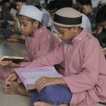 PCNU PATI - Ilustrasi pemberdayaan masyarakat melalui pesantren. Photo by sam sul on Unsplash.