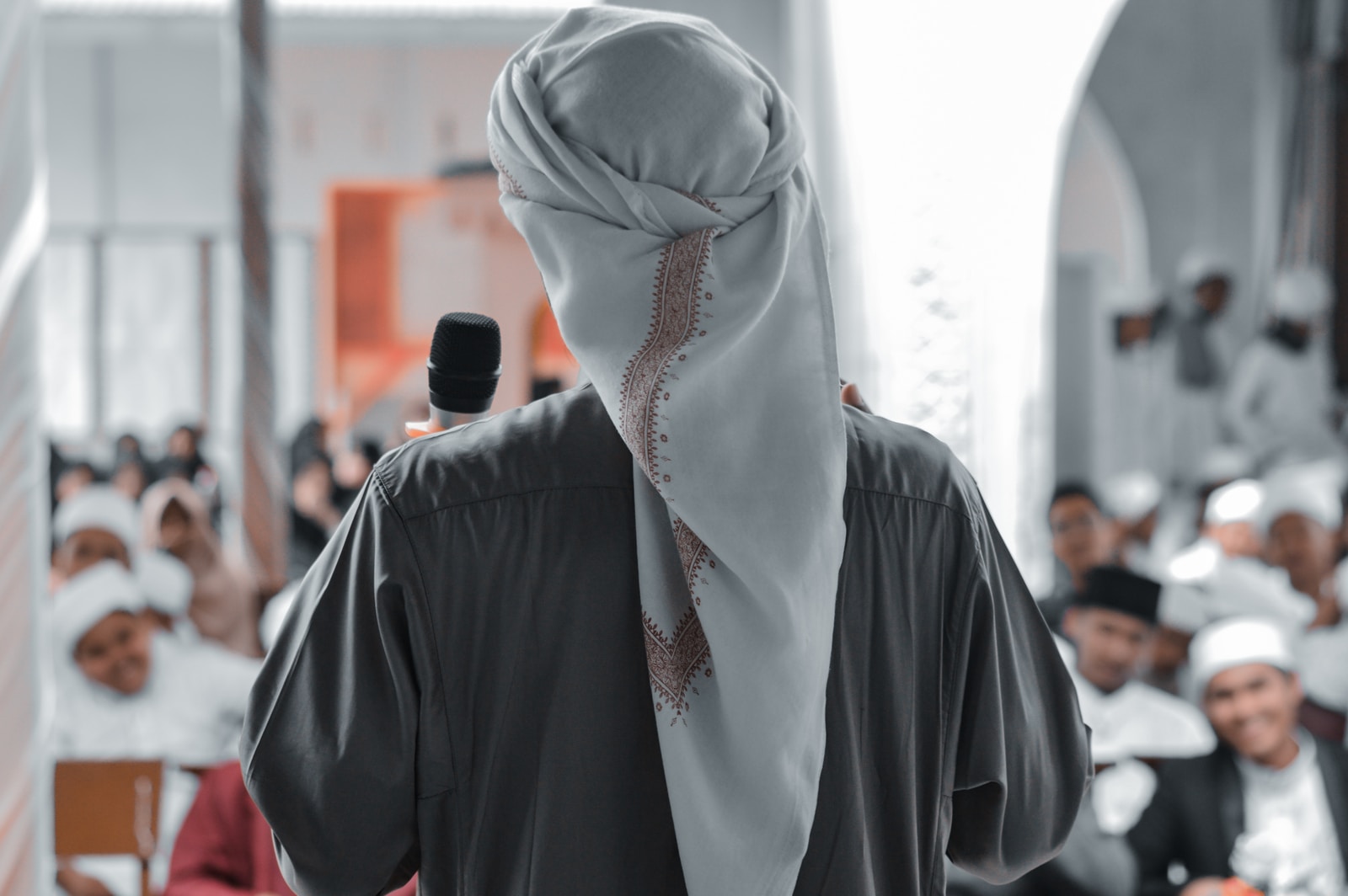 PCNU PATI. Ilustrasi Dakwah Secara Santun dan Damai. Photo by Muhammad Adil on Unsplash.