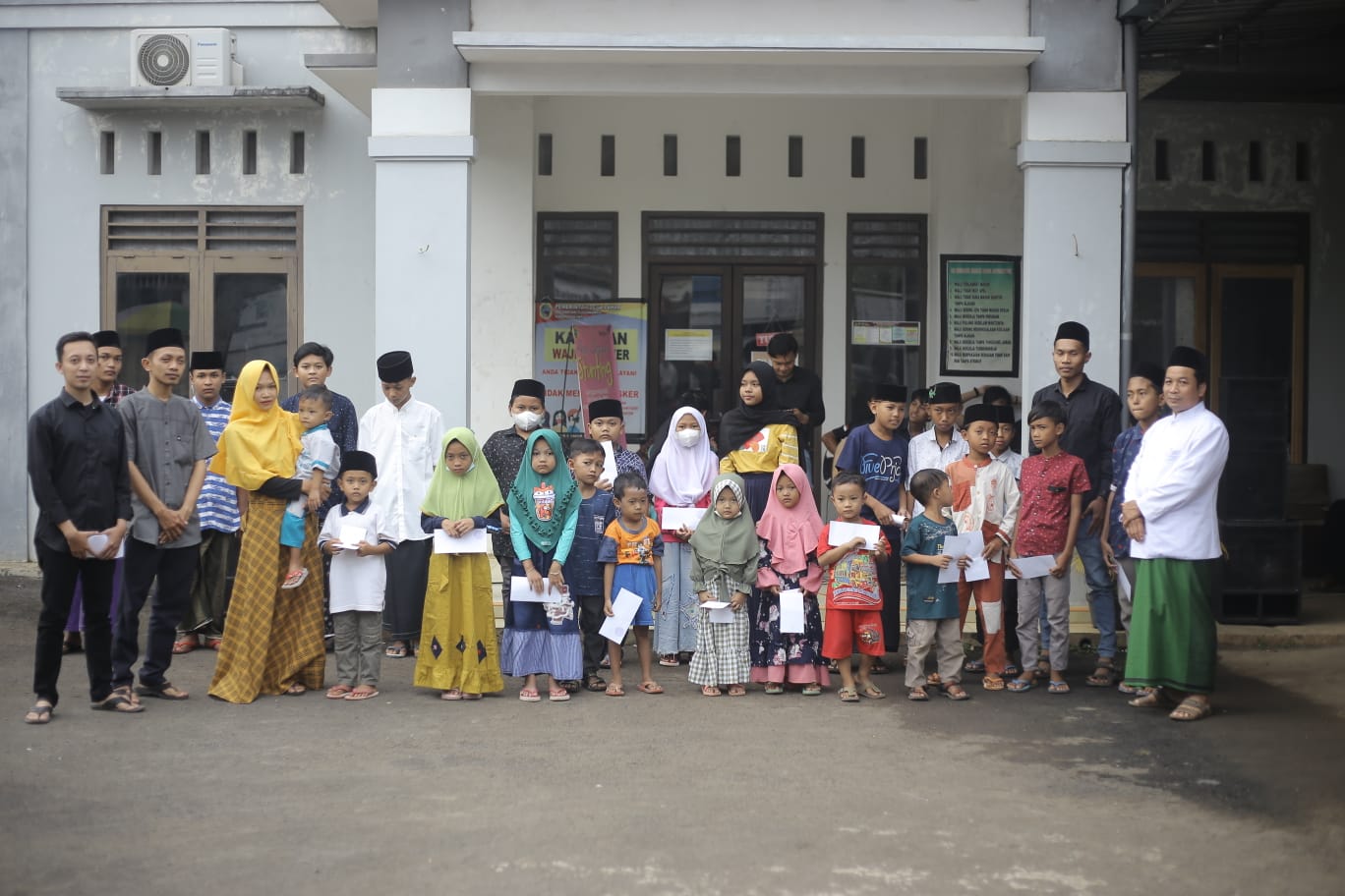 PCNU PATI - Gandeng Lazisnu, Karang Taruna Desa Lahar Santuni Puluhan Anak Yatim