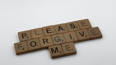PCNU PATI - Ilustrasi Please Forgive me. Photo by Brett Jordan on Unsplash.