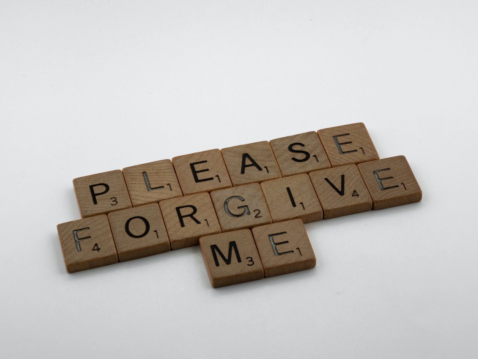 PCNU PATI - Ilustrasi Please Forgive me. Photo by Brett Jordan on Unsplash.