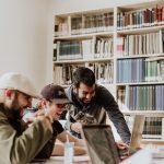 PCNU PATI - Ilustrasi Reuni. Photo by Priscilla Du Preez on Unsplash.