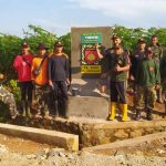 PCNU PATI - Banser Satkoryon Dukuhseti Bantu Percepatan Pembangunan Jalan di Grogolan.