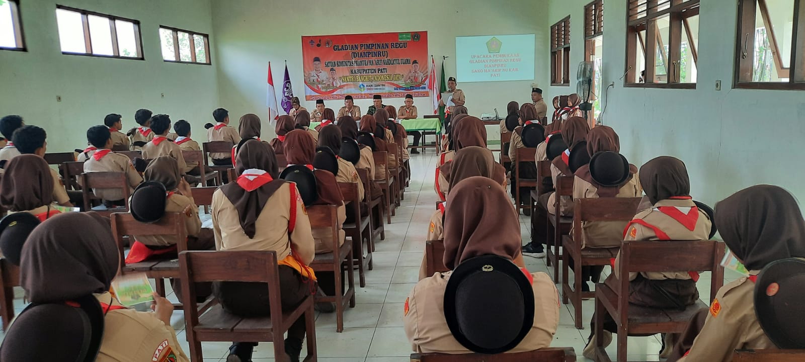 DIANPINRU Selenggarakan Kemah Hari Santri