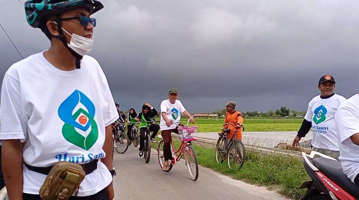 Ratusan Santri Meriahkan Gowes Bareng MWCNU Trangkil