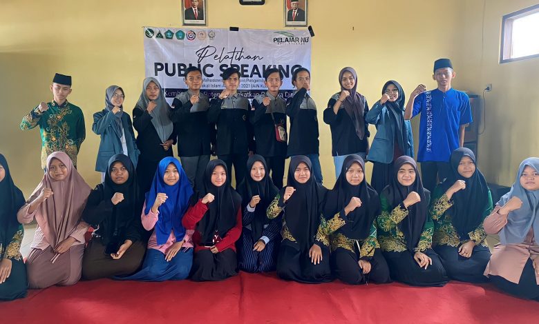 Gandeng Mahasiswa PMI IAIN Kudus, PR IPNU IPPNU Krandan Adakan Pelatihan Public Speaking