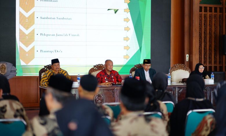 Jemaah Umrah Muslimat NU Pati Dilepas Pj Bupati