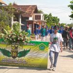 Karnaval HUT Silahul Ulum Dimeriahkan 16 MB dan Dua Angklung