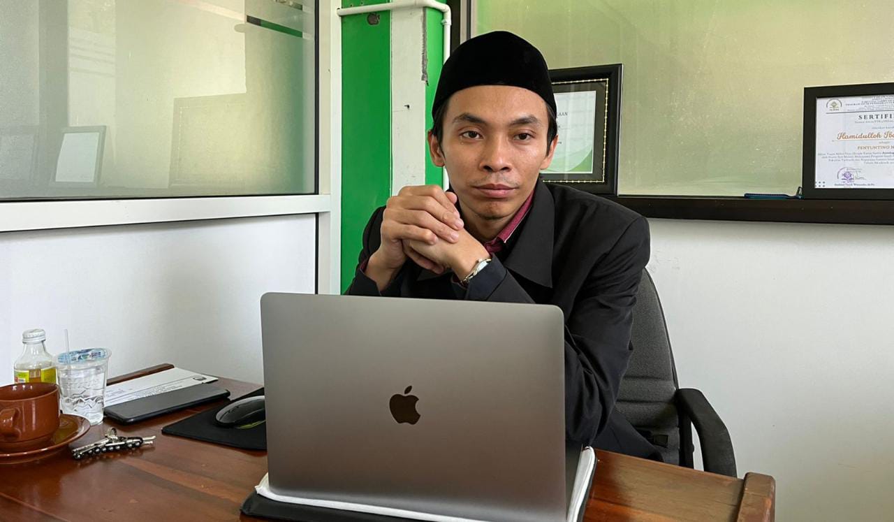 Dosen Asal Pati Jadi Reviewer Jurnal Internasional Milik Florida Gulf Coast University Amerika Serikat dan JL4D Canada