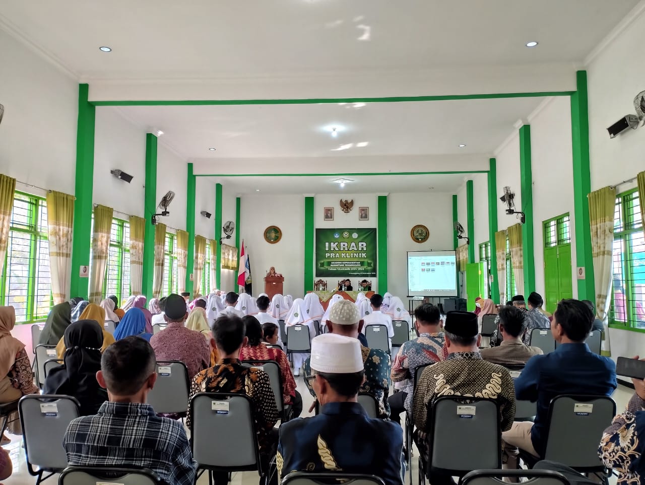 Mahasiswa Akper Alkautsar Temanggung Lakukan Ikrar