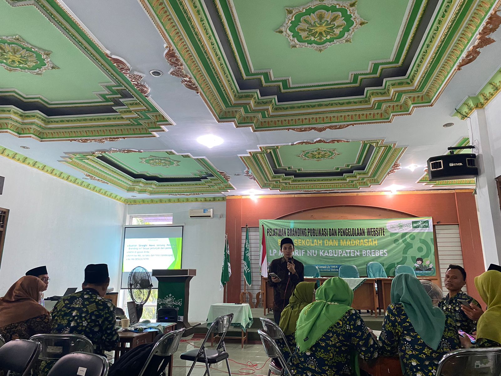 Pelatihan Branding Kembangkan Sekolah dan Madrasah