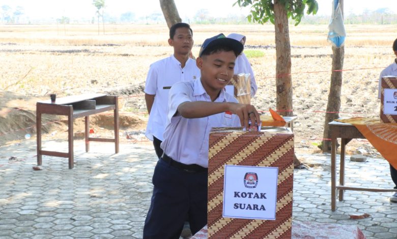 UNIK! Tiga Pasangan Calon Ketua dan Wakil Ketua OSIS MTsN 5 Brebes Semuanya Perempuan, dan Berhasil Sukseskan P5P2RA Bertemakan "Demokrasi di Era Digitalisasi"