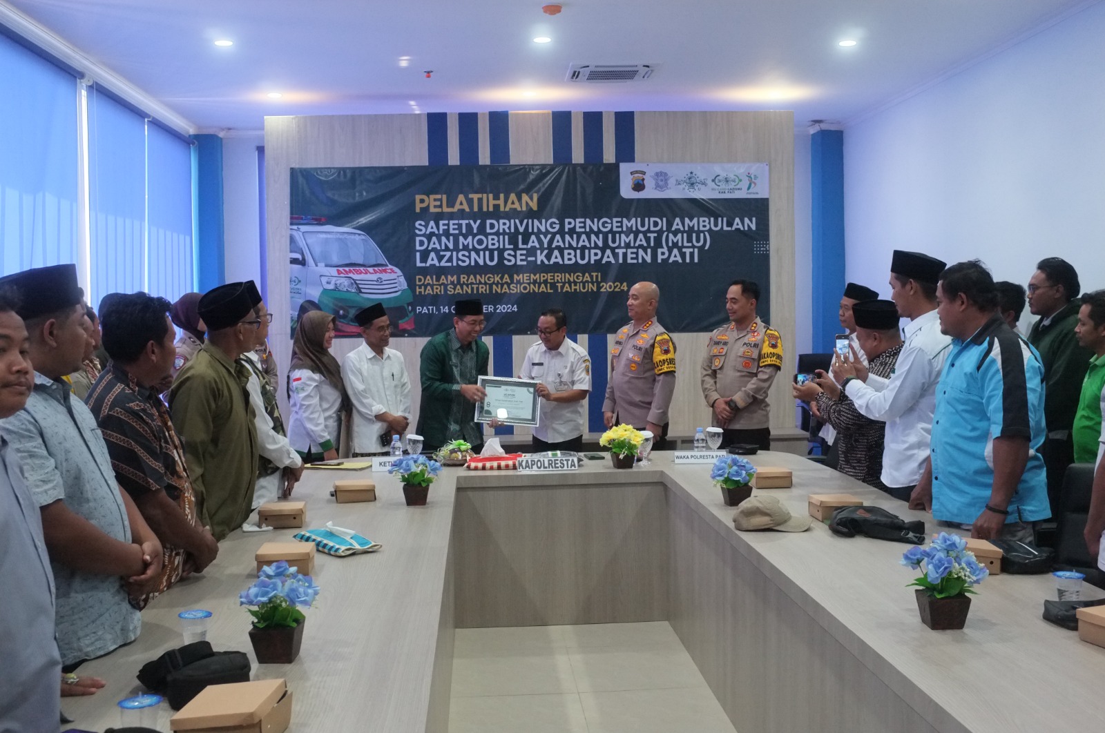 Pelatihan Safety Driving Sopir MLU dan Ambulans NU Pati