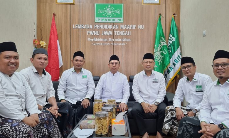 Resmikan Kantor Baru; Gus Rozin Minta Kantor LP Ma`arif Harus Selalu Menyala