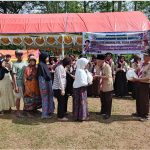 Yayasan Assalam Pasucen Berikan Bansos kepada Masyarakat Kurang Mampu di Acara Kemah Bhakti