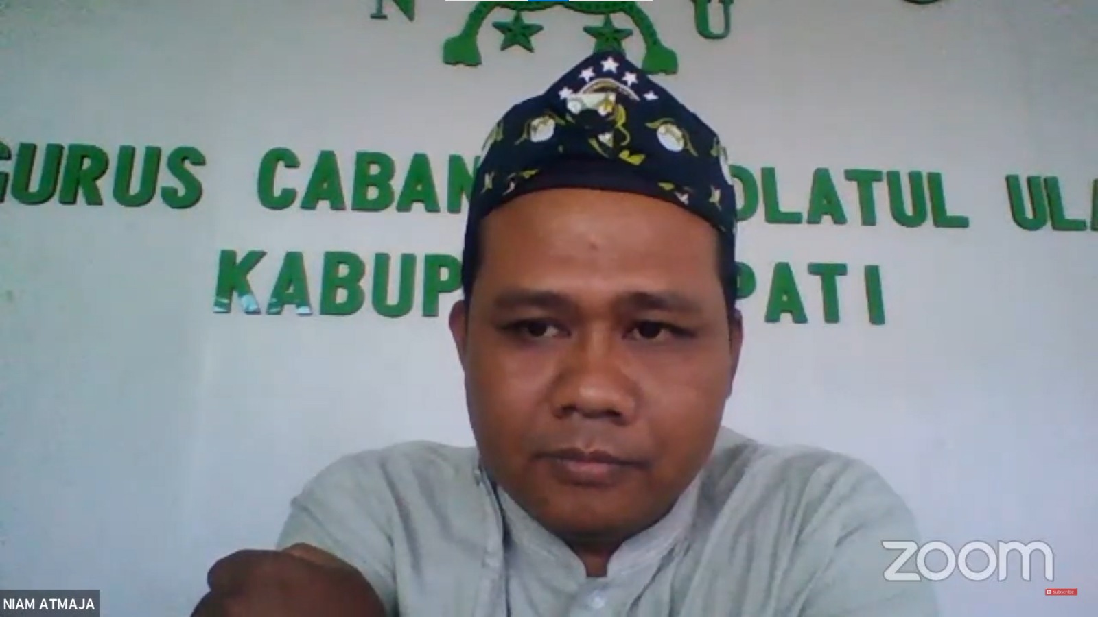 Jika Mau Nulis Puisi, Jangan Baca Rumus Kimia