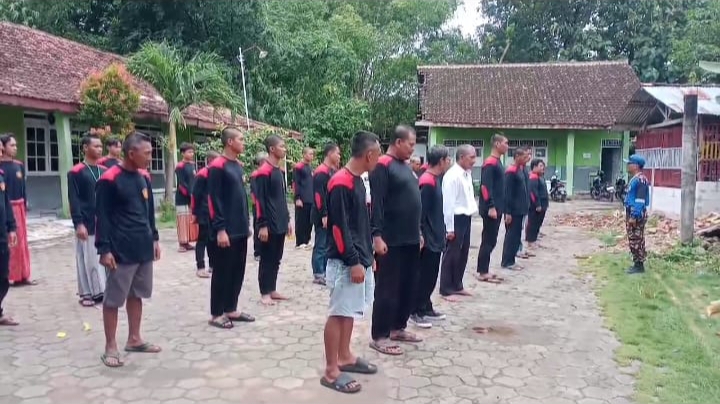 Foto: Pendidikan dan Pelatihan Dasar (Diklatsar) anggota Banser Pati. (PCNU Pati)