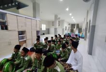 Peringati Isra' Mi'raj, SMP dan MA QT Al-Akrom Banyuurip Gelar Siraman Rohani