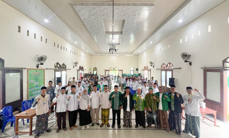 Tingkat Profesionalitas Pengurus UPZIS, MWC NU Tambakromo Gelar Madrasah Amil