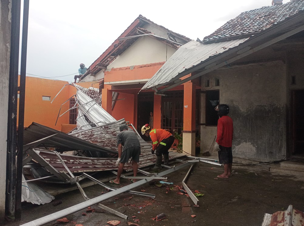 Tiga Desa di Gabus Pati Diterjang Puting Beliung, Puluhan Rumah Rusak