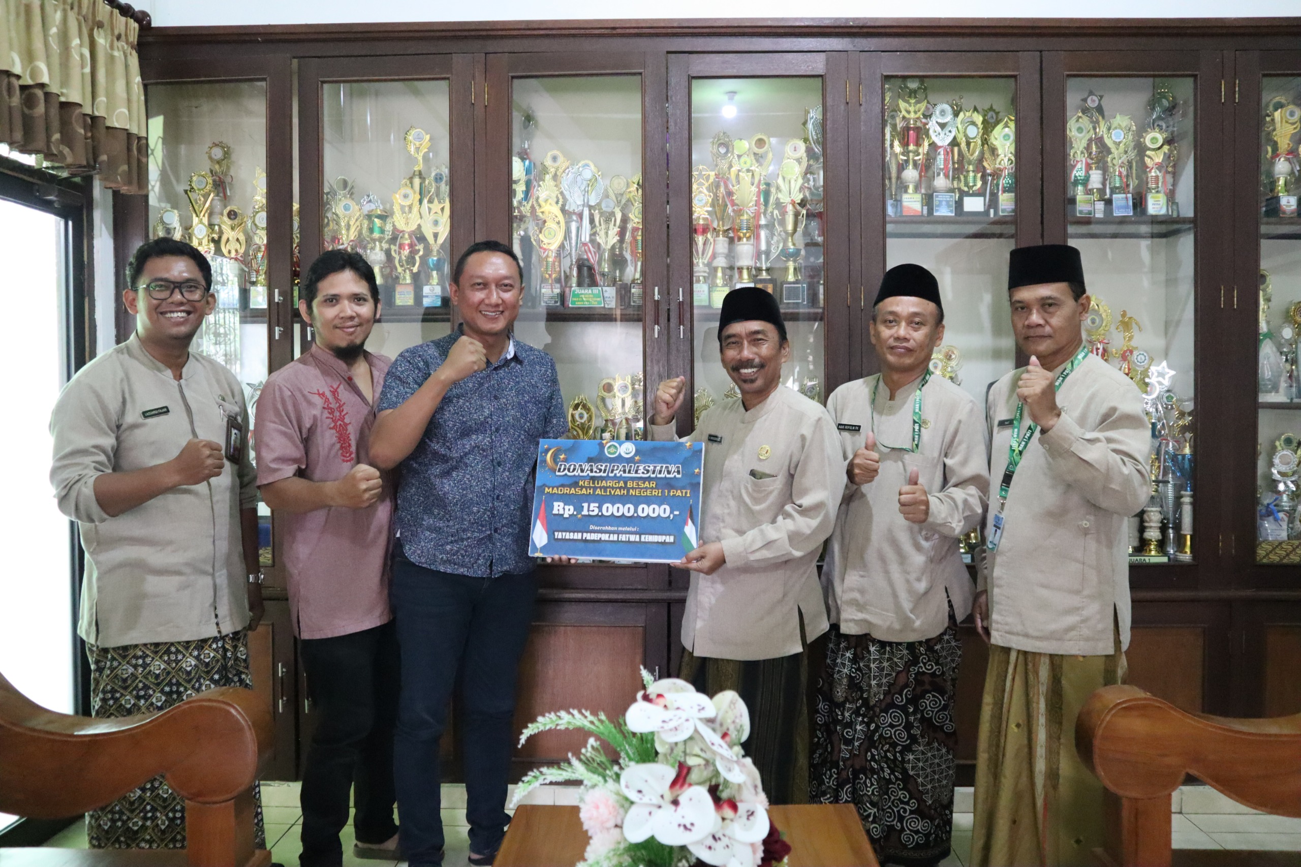 Ramadhan Berbagi, MAN 1 Pati Serahkan Donasi Rp 15 juta untuk Warga Palestina