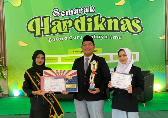Siswa MAN 1 Pati Borong Prestasi di Kejuaraan Bahasa Inggris UIN Walisongo