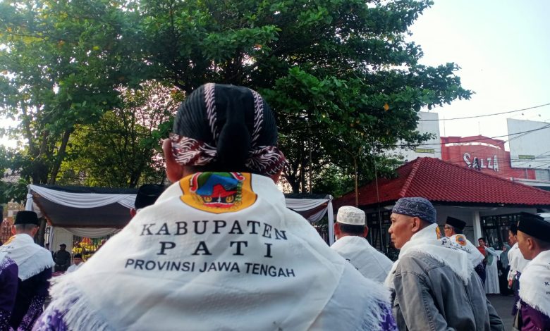 Dipulangkan, Sejumlah Calon Jemaah Haji Asal Pati Gagal Terbang