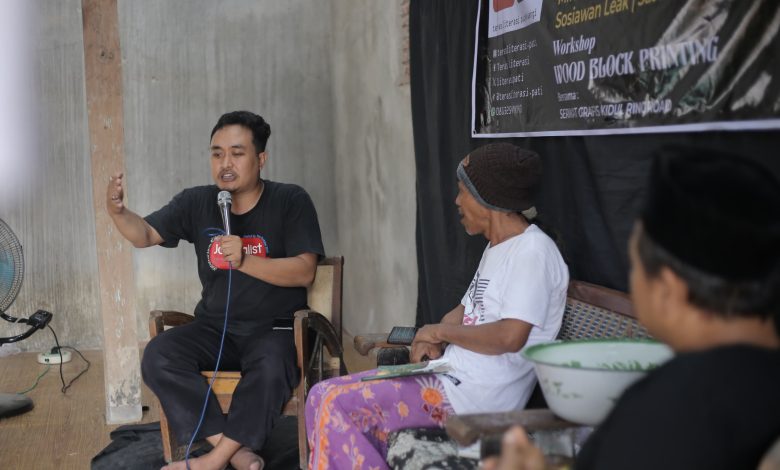 Anggota Lesbumi Pati Luncurkan Buku Kumpulan Naskah Drama