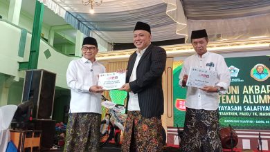 Foto: Cak Imin meresmikan program pendirian Satuan Pelayanan Pemenuhan Gizi (SPPG) di dua lembaga di Kabupaten Pati.