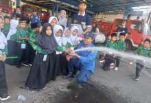 46 Santri Baru MI Hidayatul Islam Terima Edukasi dari Damkar