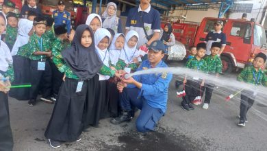 46 Santri Baru MI Hidayatul Islam Terima Edukasi dari Damkar