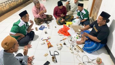 Kreatif, GP Ansor Desa Bermi Gelar Pelatihan Reparasi Lampu dan Kompor