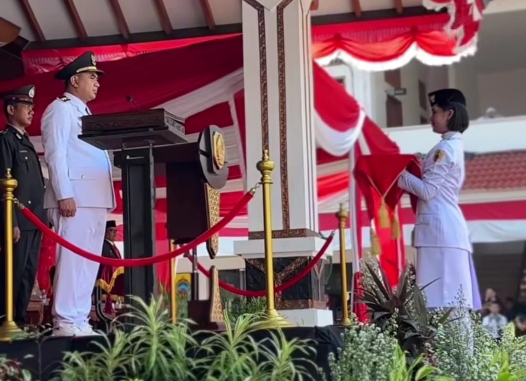 Pimpin Upacara 17-an di Pati, Ini Pesan Taj Yasin