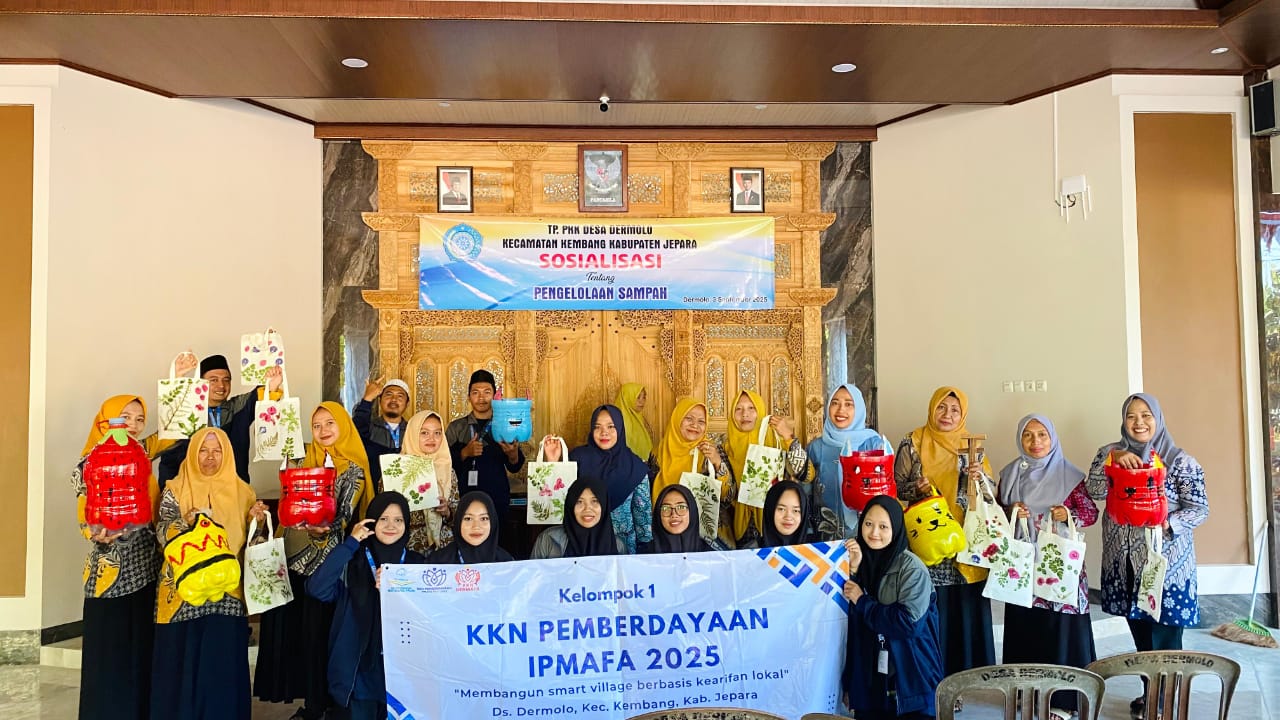 Mahasiswa KKN Dermaya IPMAFA Gelar Pelatihan Ecoprint Bersama Ibu-ibu PKK di Desa Dermolo