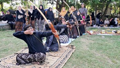 Jelang HSN 2025, Fatayat NU Pati Gelar Jemparingan Bareng