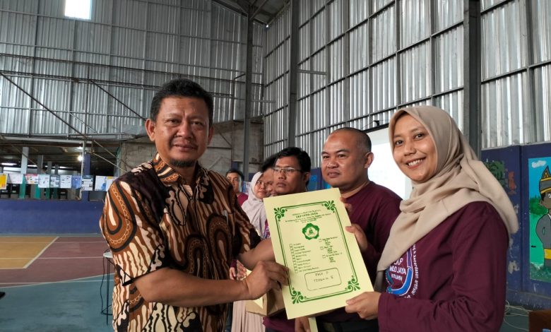 103 Guru Banjarnegara Lulus Pelatihan Koding dan AI, Dindikpora Minta Implementasi Segera