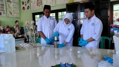 Siswa MA Salafiyah Kajen Pati Ciptakan Cat Pelapis Anti-Korosi dari Limbah Lokal