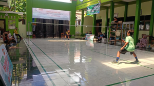 MTs Manahijul Huda Ngagel Adakan Kompetisi Bulu Tangkis untuk Cetak Atlet Muda Berbakat