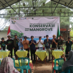 Harlah ke-30, MAN 2 Pati Tanam Ribuan Mangrove untuk Lestarikan Lingkungan