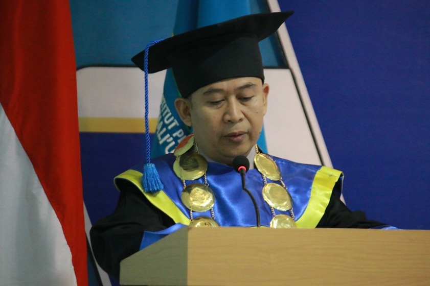 Gus Rozin: Wisuda Bukan Akhir, Tapi Awal Pengabdian kepada Masyarakat