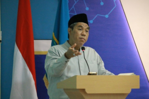 Kiai Zulfa Mustofa Apresiasi Wisuda Pascasarjana IPMAFA Pati yang Gunakan Bahasa Arab