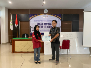 Kelas Advokasi Non-Litigasi HMPS HKI UIN Gus Dur, Suarakan Keadilan di Media Sosial