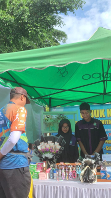 SMK NU Entrepreneur 01 Lebaksiu Pamerkan Karya Keren di Fun Run HUT KORPRI ke-54 Kabupaten Tegal