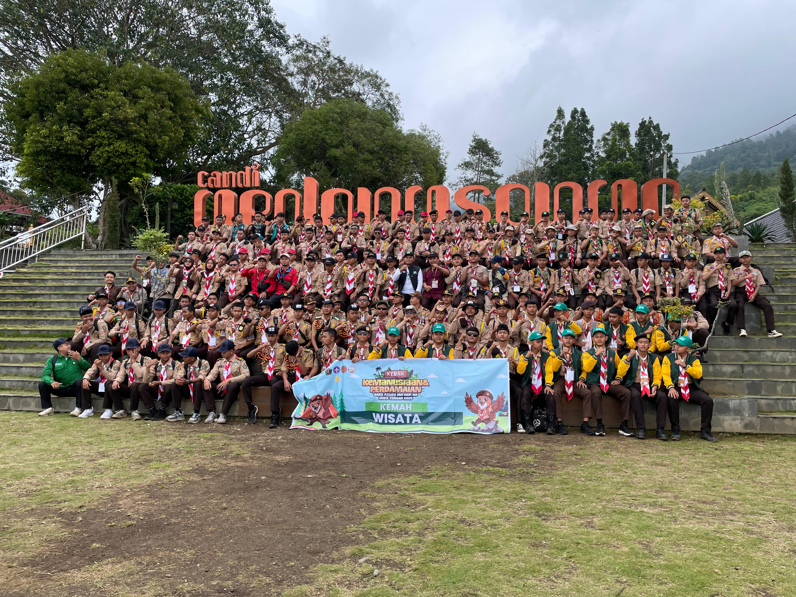 Petualangan Air Terjun Semirang Ajarkan Kepedulian Alam