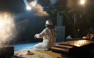 Suluk Maleman Kali ini Menemukan Cahaya di Tengah Gelap Zaman