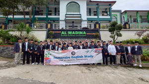 Tingkatkan Keahlian Berbahasa Inggris, Siswa Program Bilingual SMP Al Madina Wonosobo Ikuti Immersive English Study di Pare Kediri