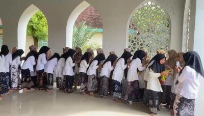 Awali Semester Genap, Ratusan Siswa YPI Monumen Mujahidin Bageng Ikuti Istigasah