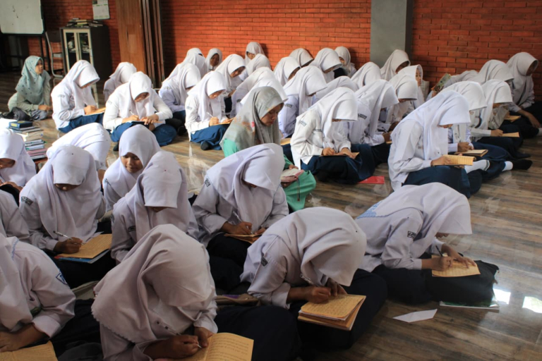 Semarak Pesantren Ramadhan di MTs Madrasatul Qur’an Salafiyah Pati, Integrasikan Kurikulum Madrasah dan Pondok