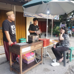 Berawal dari YouTube, Eks Santri Kajen Sukses Rintis Bisnis Kue Balok Lumer di Kayen